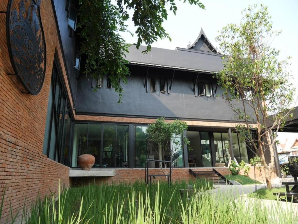 Silp-Pa Phra Nakhon Si Ayutthaya Hotel Esterno foto