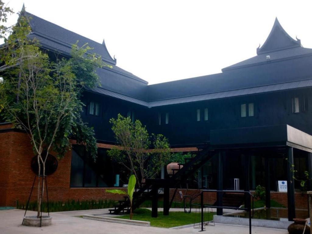 Silp-Pa Phra Nakhon Si Ayutthaya Hotel Esterno foto