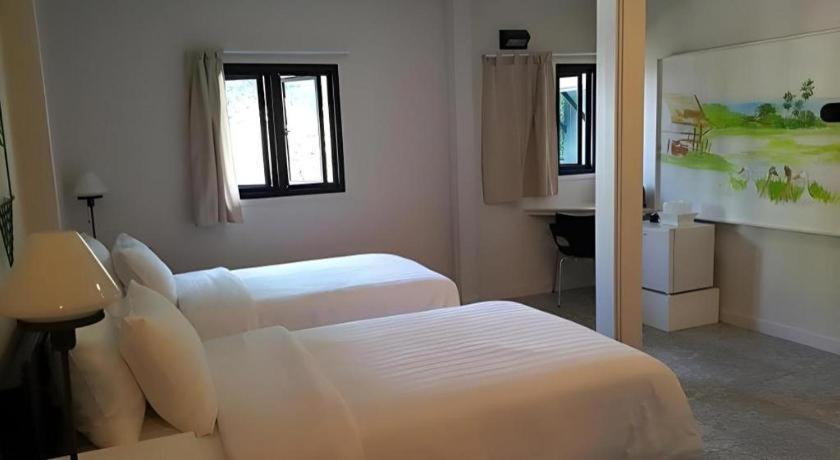 Silp-Pa Phra Nakhon Si Ayutthaya Hotel Esterno foto