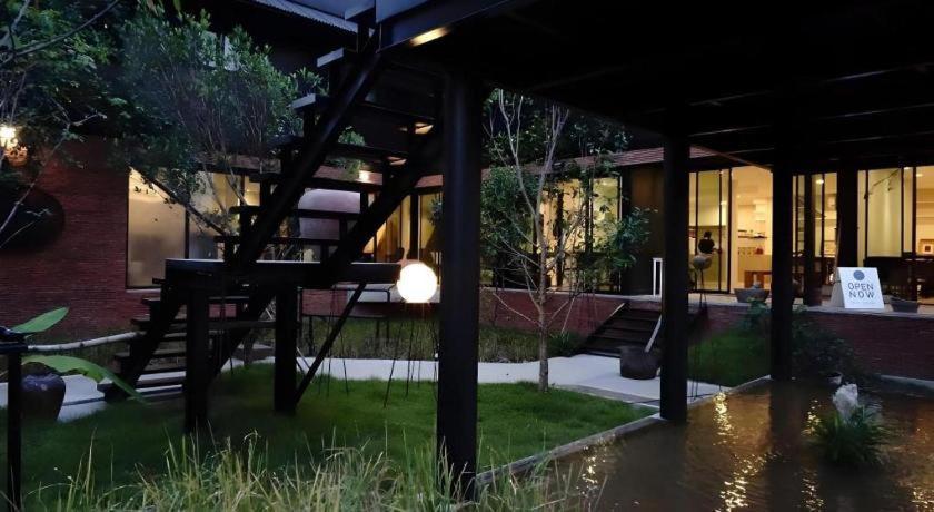 Silp-Pa Phra Nakhon Si Ayutthaya Hotel Esterno foto