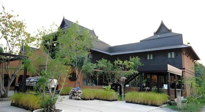 Silp-Pa Phra Nakhon Si Ayutthaya Hotel Esterno foto